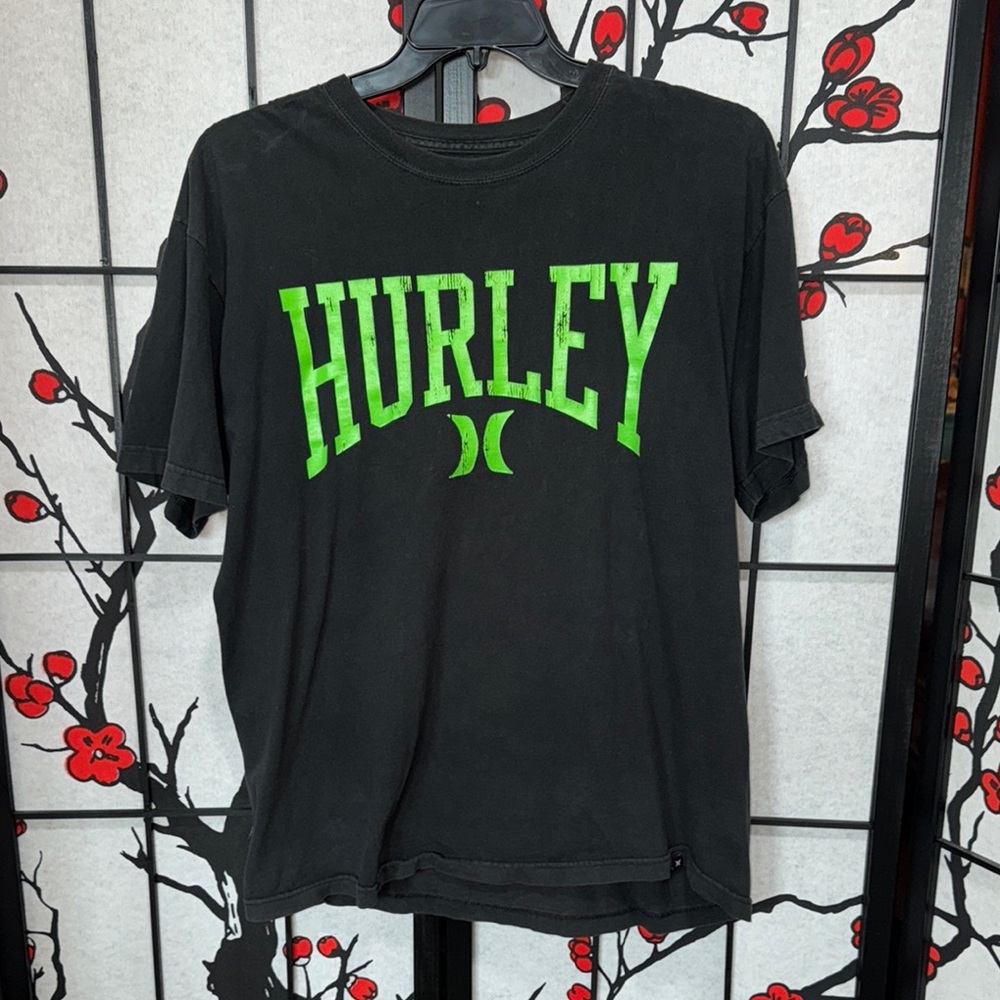 Hurley XL Buckle Collaboration Black Green Short Sleeve Tee Mens Shirt